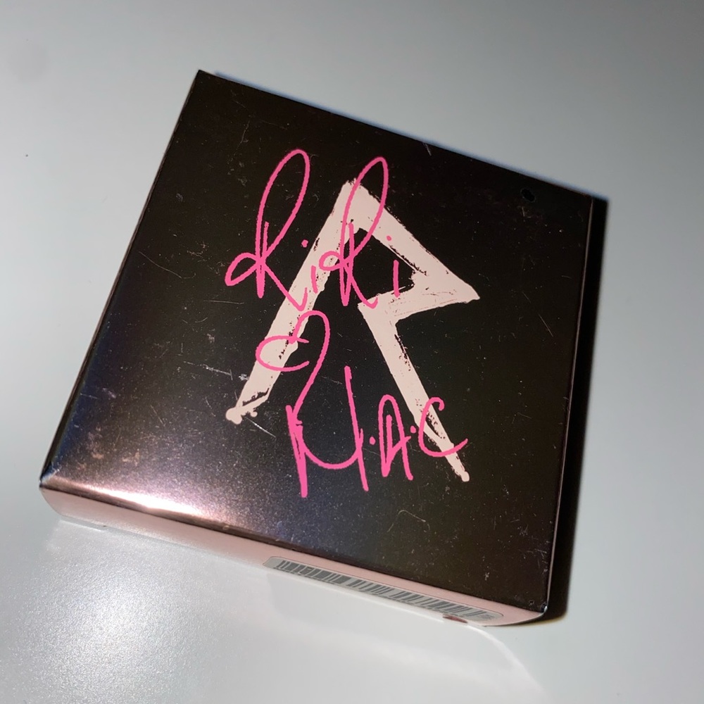 BNIB MAC RIRI HIGHLIGHTER